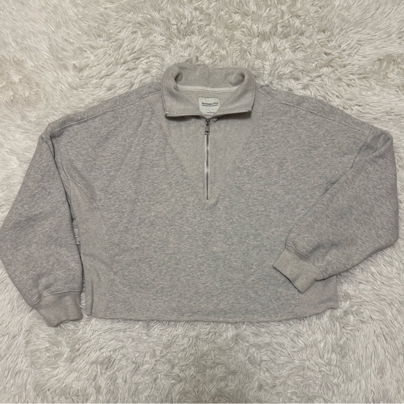 Abercrombie & Fitch Tops - Abercrombie & Fitch Gray Half-Zip Women's Sweatshirt Gray Abercrombie Crewneck